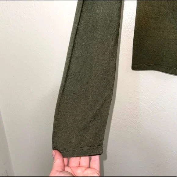 Garage Olive Green Cropped Long Sleeve Crew Neck Basic Top Medium Women’s - Picture 4 of 11